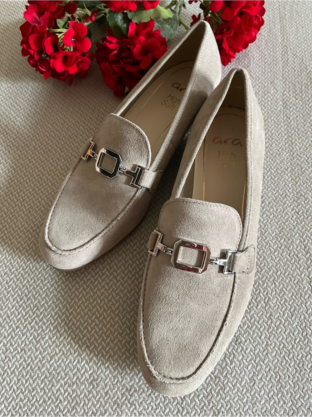 ARA High Soft Women's Kent Suede Beige Loafers US Size 8
